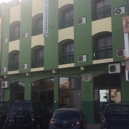 Felicidade Hotel Praia Exterior photo